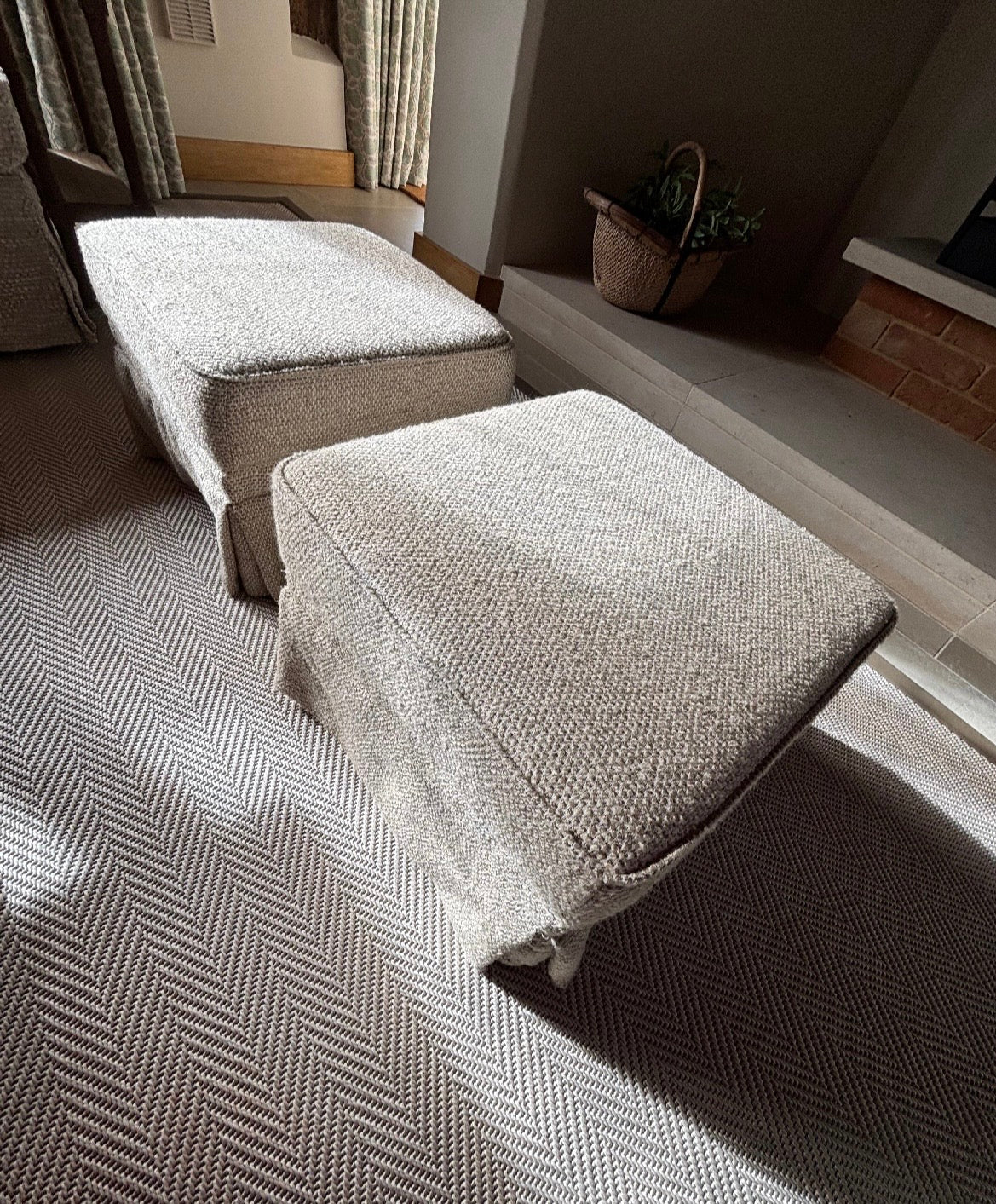 Andrew Martin Cream Chenile Sofa and Footstall - Brand New