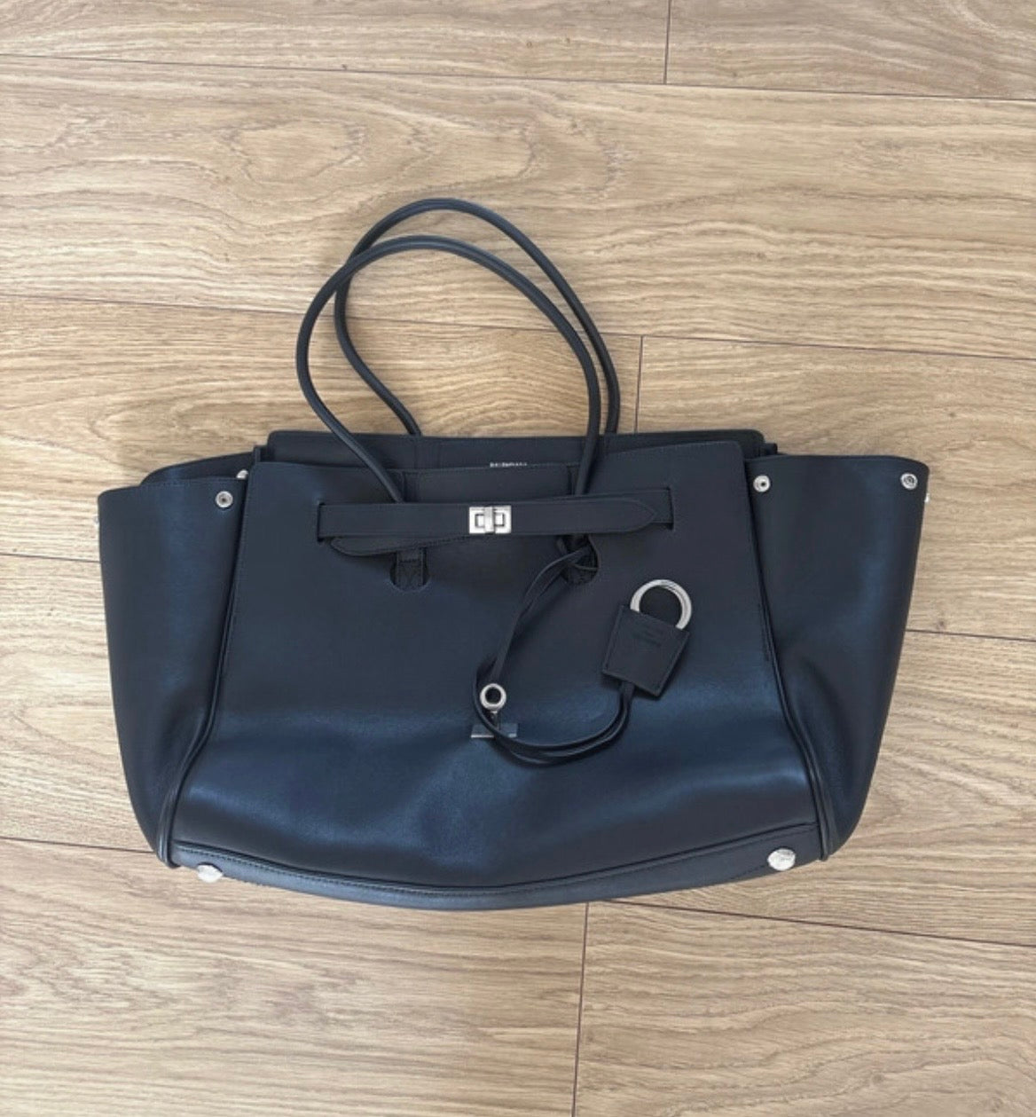Balenciaga Carry All Bel Air Tote Bag