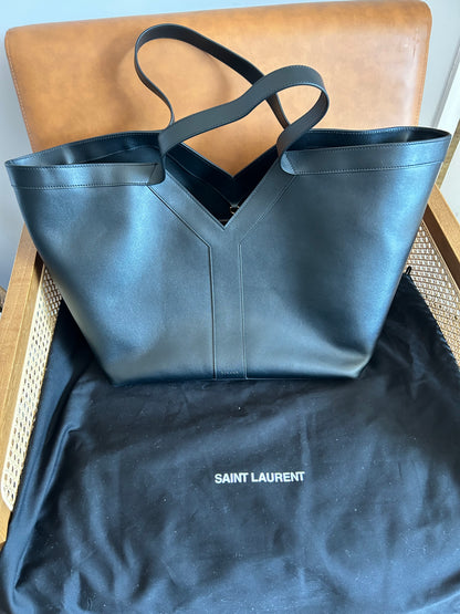Saint Laurent Y Black Leather Tote Bag