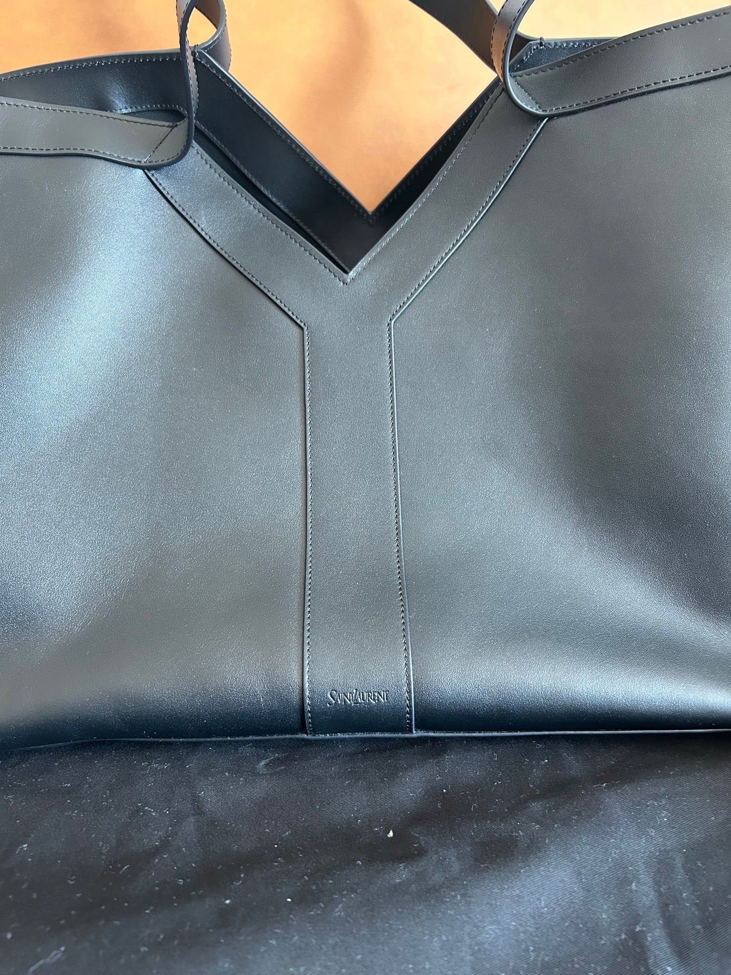 Saint Laurent Y Black Leather Tote Bag