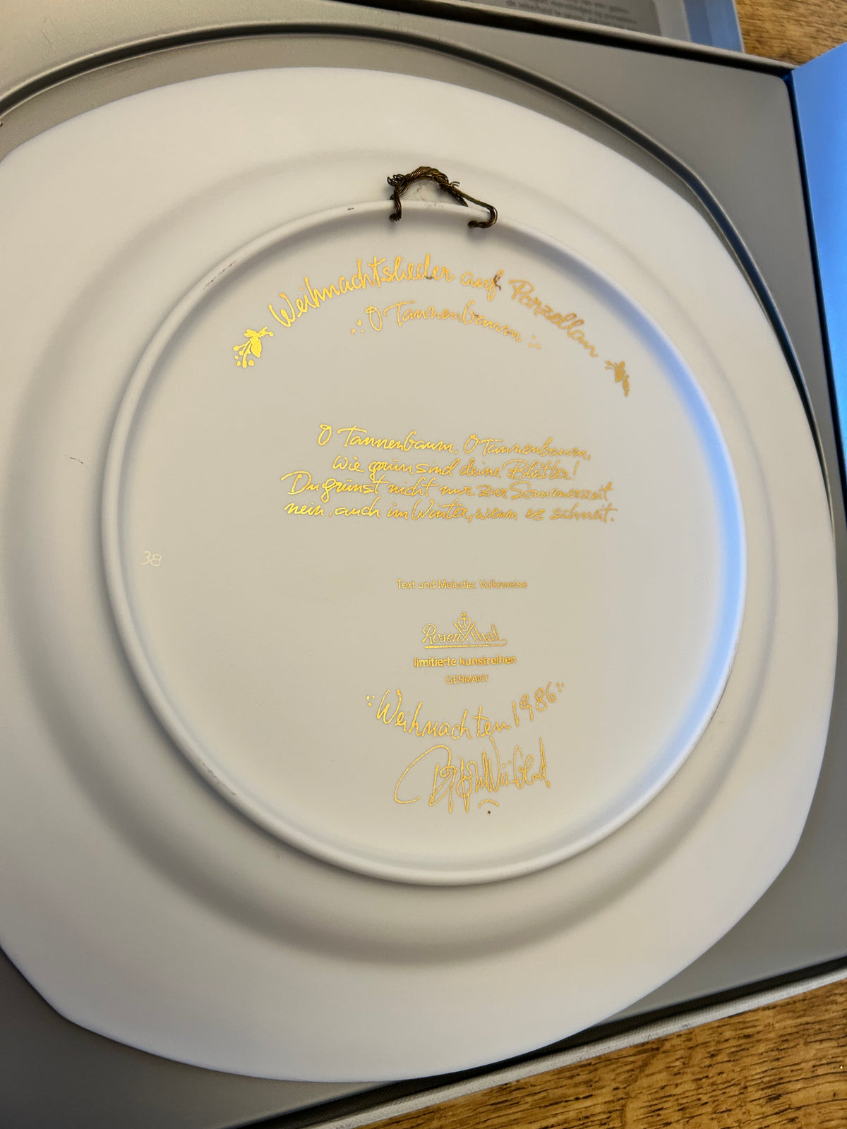 Set of 6 Limited Edition Vintage Rosenthal Bjørn Wiinblad "Christmas Carols on Porcelain" Plates - Boxed with COAs