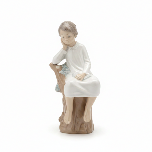 Vintage Lladro Little Boy Thinking