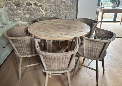 Ennis and Brown Circular Oak Dining Table