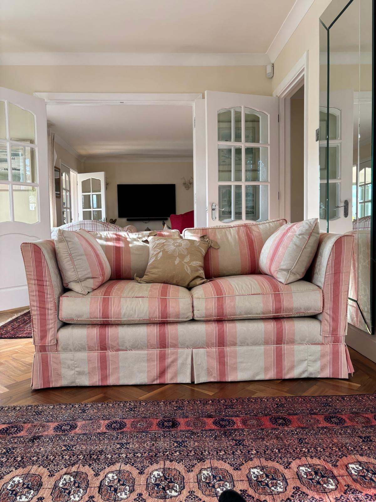 Jane Churchill Sofas